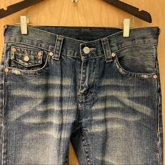 TRUE RELIGION Joey Distressed Wiskering Jeans w/ Embroidered Back Pocket Sz 32 - Picture 5 of 16